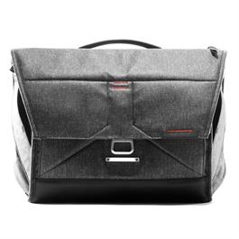 Peak Design The Everyday Messenger Bag Charcoal 15" v2.0 thumbnail