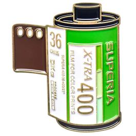 Official Exclusive Fujifilm Superia 400 35mm Film Cannister Pin Badge thumbnail