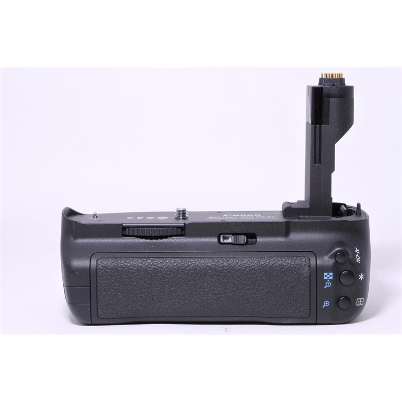 Used Canon BG-E7 battery Grip